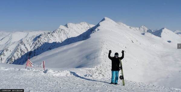 冬季旅游 滑雪爱好者