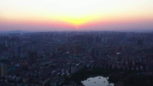 夕阳下的衡阳市区