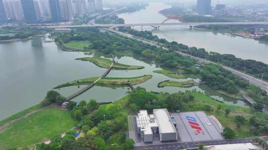 航拍福建漳州碧湖公园生态风光