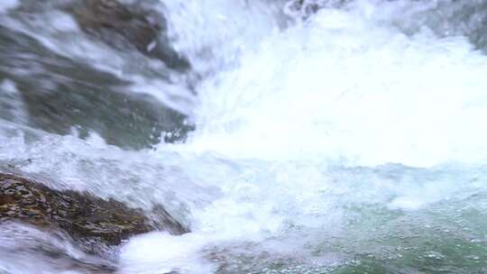 河流 溪流 溪水 泉水