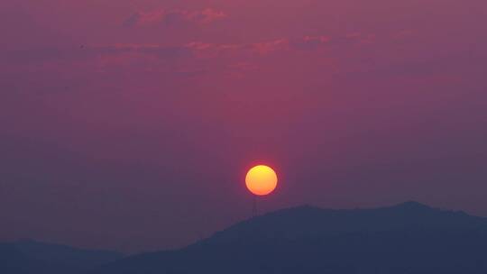 山日出延时山峰太阳升起来日出东山晨曦朝霞视频素材模板下载