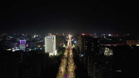 城市大道夜景交通车辆行驶航拍