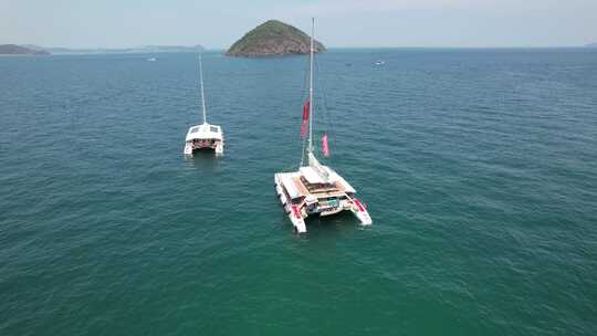 泰国普吉岛帆船双体船派对游船