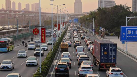 城市交通道路堵车车流景观