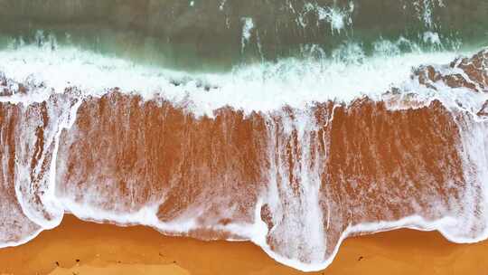 海浪拍沙滩 航拍