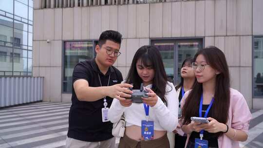  体验 大疆 大学生 无人机试飞视频素材模板下载