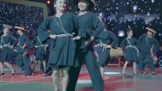 非遗少数民族舞台舞蹈表演