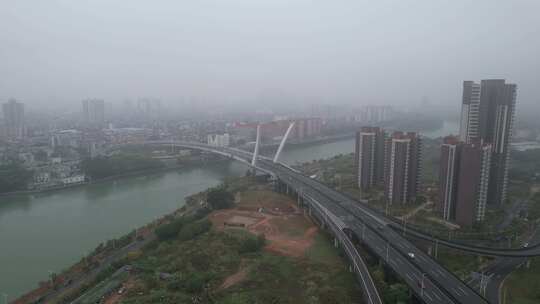 阴雨绵绵的广东东江流域航拍