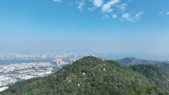 厦门山峰航拍城市山脉群山海洋厦门海峡风景