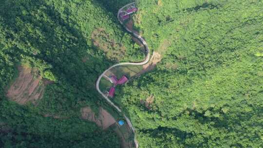 大山深处乡村公路 乡村振兴 生态环保