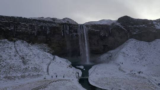 4K冰岛雪山雪地北极圈瀑布航拍