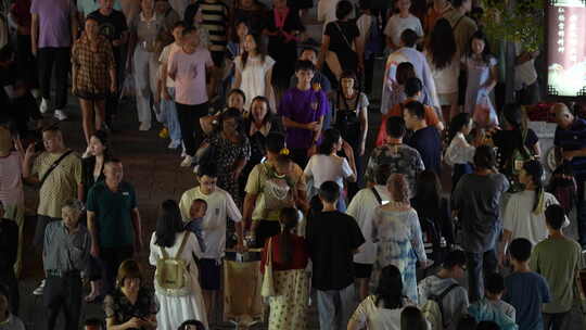 大理步行街景区景点游客旅游人群逛街街景