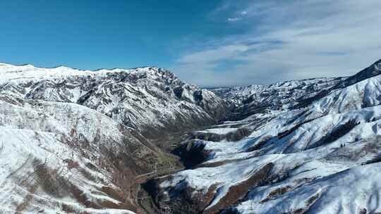 新疆南山西白杨沟冬季雪景航拍