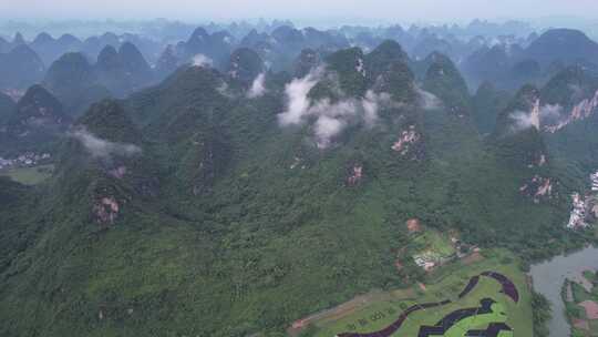 广西桂林遇龙河风景区风光