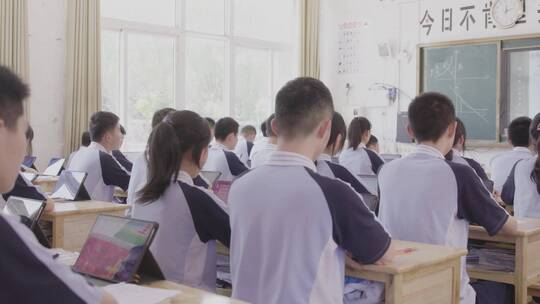 校园 中学小学 学校生活 开心  学习的快乐