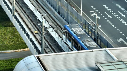 超高清航拍佛山地铁三号线首通段开通运营