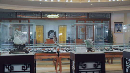 销售翡翠玉石制品的商店