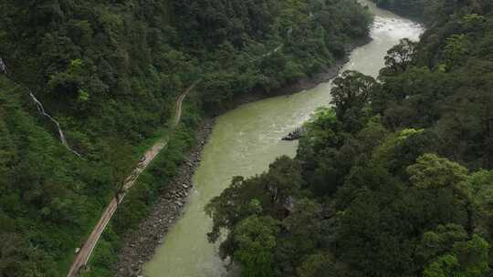 云南怒江州贡山县独龙江河谷边境公路航拍