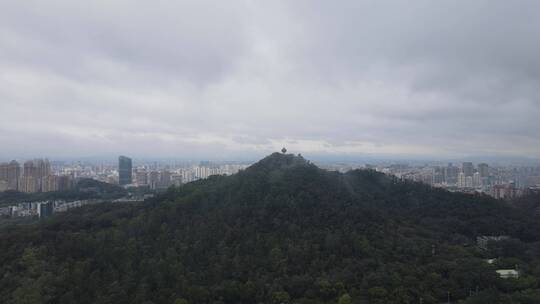 雨后的东莞黄旗山