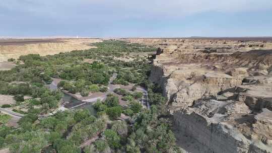 新疆克拉玛依白杨河大峡谷景区航拍自然风光