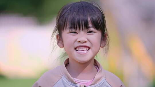 小孩天真的笑脸合集4k视频素材模板下载