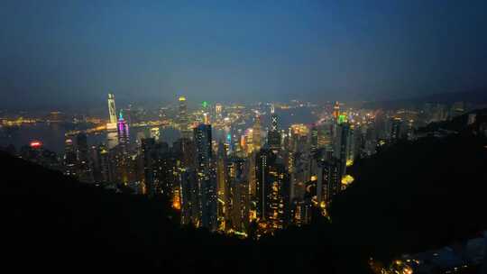 在香港太平山顶远眺香港全景