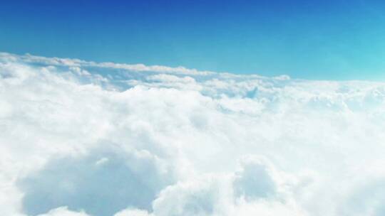 高空拍摄的白云蓝天