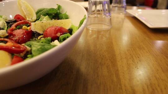 沙拉 蔬菜沙拉 轻食 健康 早餐 食品