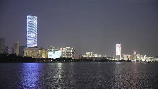 黄浦江前滩公园夜景