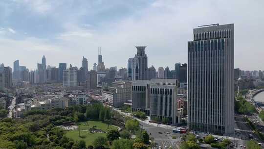 俯拍上海外滩城市建筑写字楼延时视频