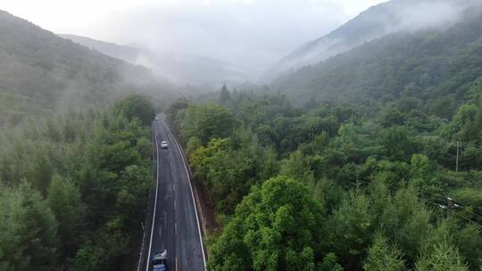 吉林通化长白山云雾道路航拍视频素材模板下载