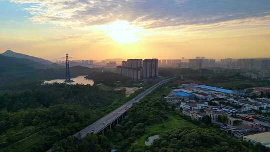 城市风光的航拍日落景象