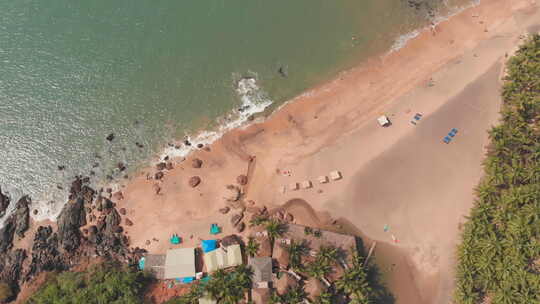 无人机俯瞰印度GOA州的可乐海滩