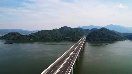 杭州建德新安江高速公路航拍视频素材模板下载