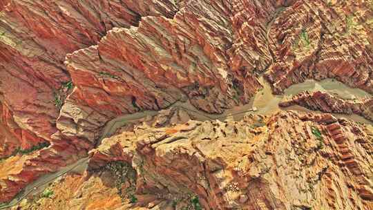 新疆天山神秘大峡谷航拍