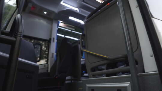 客车 大巴车 节能车 电动客车 方向盘视频素材模板下载