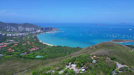 海南三亚航拍蓝天白云三亚湾城市凤凰岛海洋