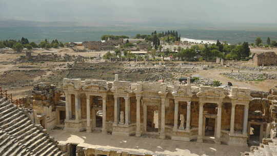 希拉波利斯遗址，土耳其的古圆形剧场，从它