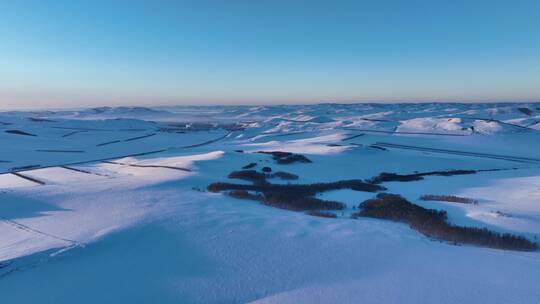 航拍呼伦贝尔山区雪域雪原风光视频素材模板下载
