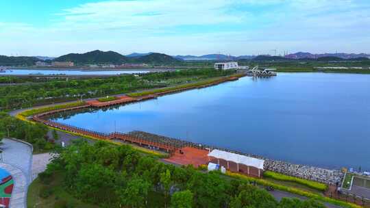 浙江宁波梅山港保税区码头交通梅东大闸营地