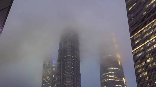 城市云雾平流