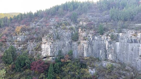 济南藏龙涧景区山脉风光