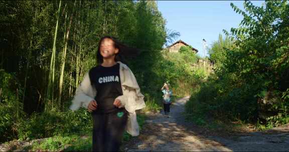 非遗马尾绣水族端节少数民族服装服饰