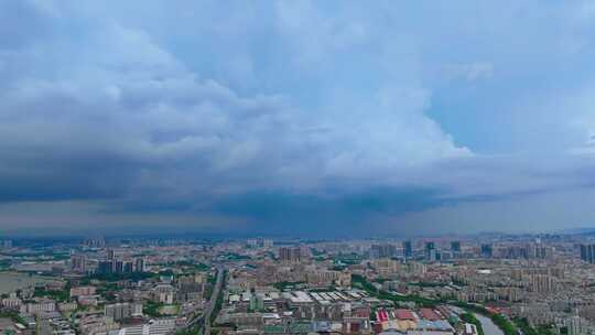 航拍城市狂风暴雨风起云涌