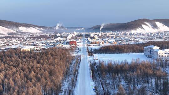 航拍大兴安岭森林小镇雪景