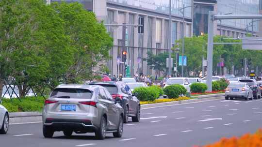 城市马路街道街头街景上班下班高峰期汽车车