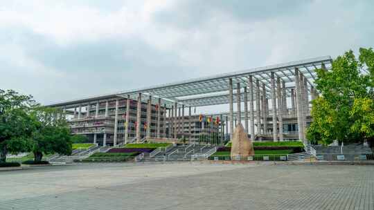 广东工业大学校门_学校教育_地面延时