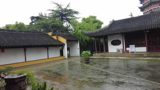 古建筑下雨素材苏州北寺塔实拍