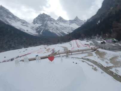 冬天毕棚沟雪景fpv穿越机航拍阿坝州雪山