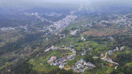 大山里的绿色茶园美景景色航拍